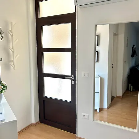 Sara Apartman